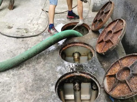 什邡哪里有高压清洗管道，化粪池清理及抽粪车